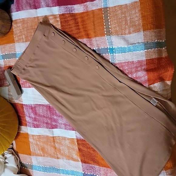 Mable Ribbed midi skirt - Picture 7 of 10